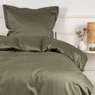 Night And Day Sengesæt Opal Oliven 140x200 - Night & Day