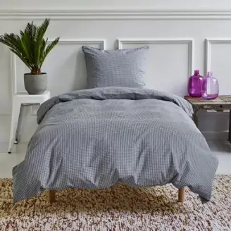 Byskagen Sengesæt- Susanne mørkblå tern 140x200cm - Stribet Sengetøj