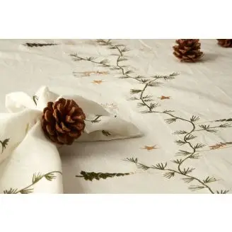 Broderet dug vinterhvid, 140x360cm - Speedtsberg